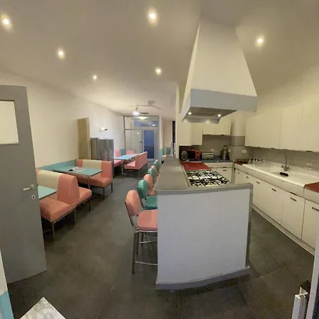 Le Village D'ezra Guest house *